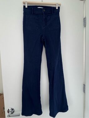 Loft Women's Navy Flared Jeans - Classic High-Rise Style
